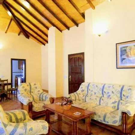 Lvv With Private Pool, 600m From The Beach *