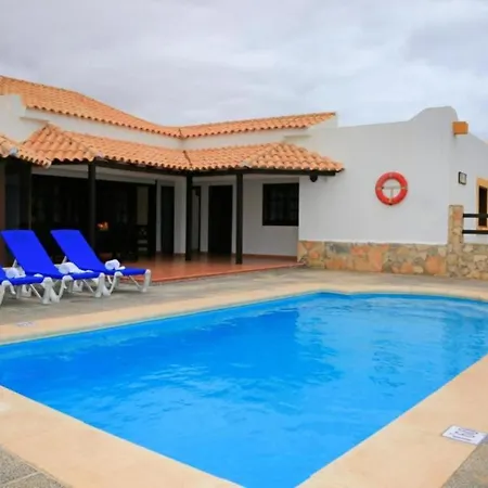 Lvv With Private Pool, 600m From The Beach 别墅 科斯塔卡莱塔