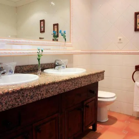 Lvv With Private Pool, 600m From The Beach Βίλα