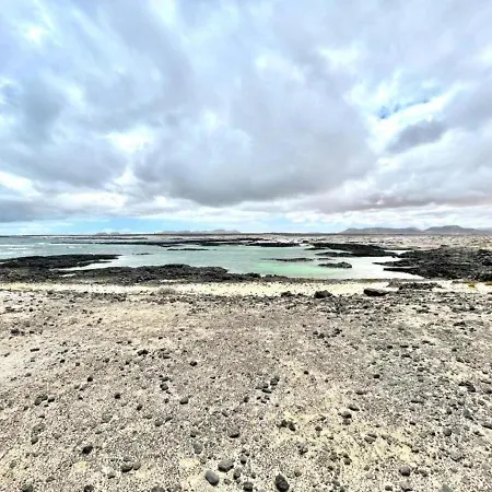 Βίλα Lvv With Private Pool, 600m From The Beach *