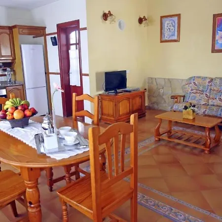 Lvv With Private Pool, 600m From The Beach Villa